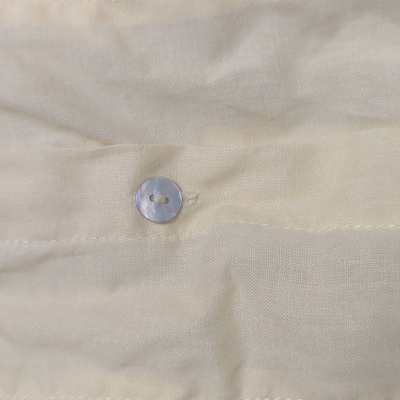 Linen look light buttery yellow XL button cuff button up 3/4 sleeve shirt - Picture 4 of 4